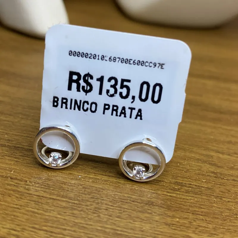 Brinco círculo com ponto de luz