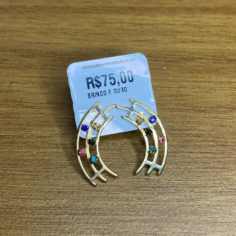 Ear hook com pedras coloridas