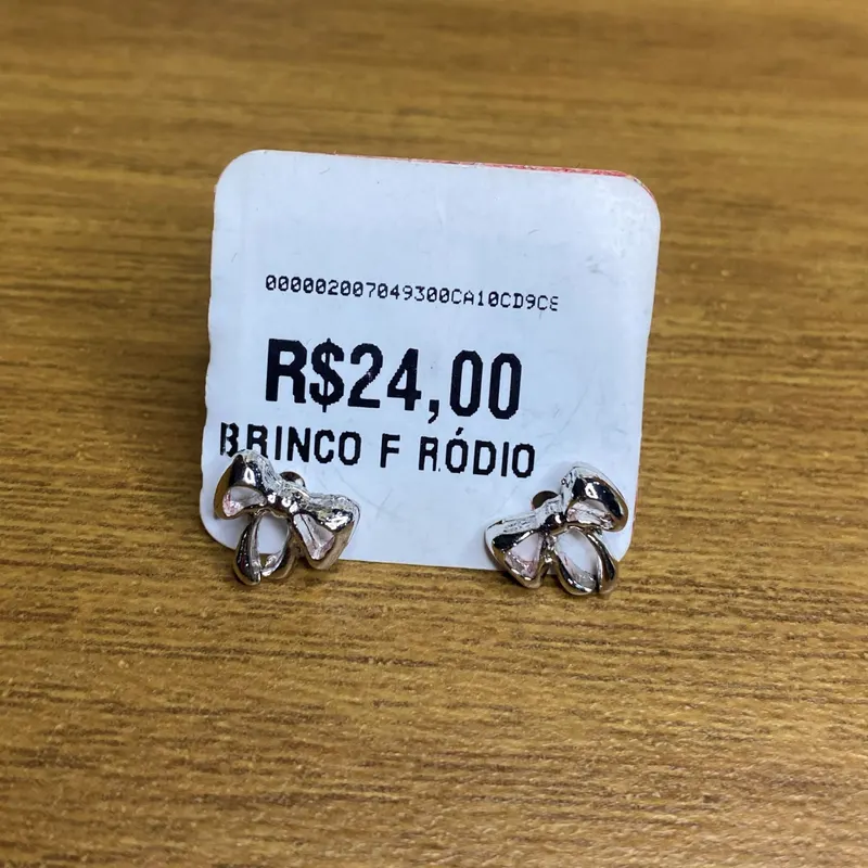 Brinco laço pequeno